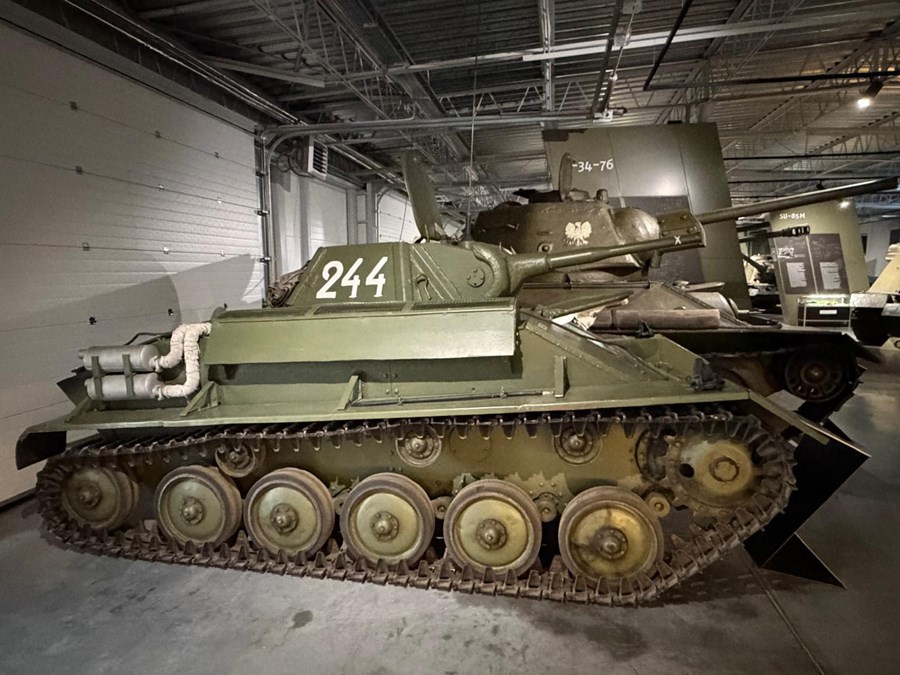 Miasteczko Militarne na Retro Motor Show