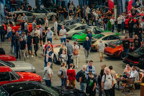 retro motor show