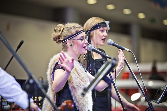 Retro Motor Show - Hobby Retro Band