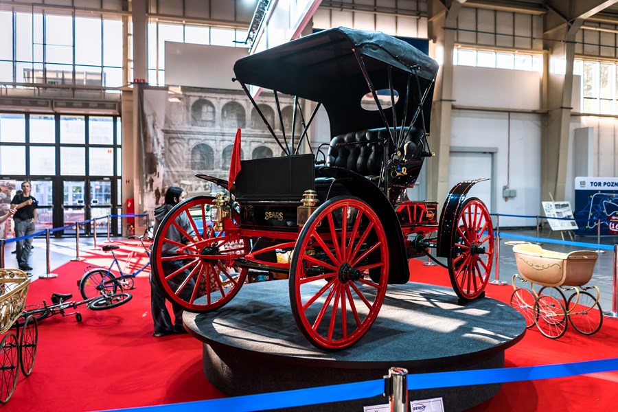 Sears Motor Buggy z 1906 roku na Retro Motor Show